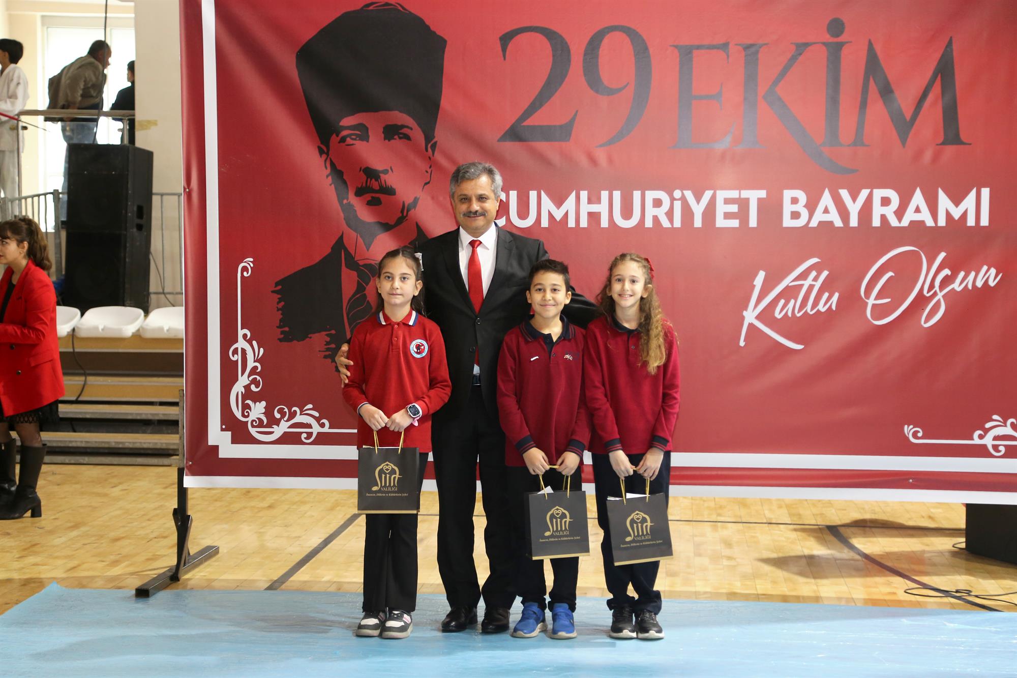 Rektörümüz Prof. Dr. Nihat Şındak, Cumhuriyet’in 103. Yılı Kutlamalarına Katıldı